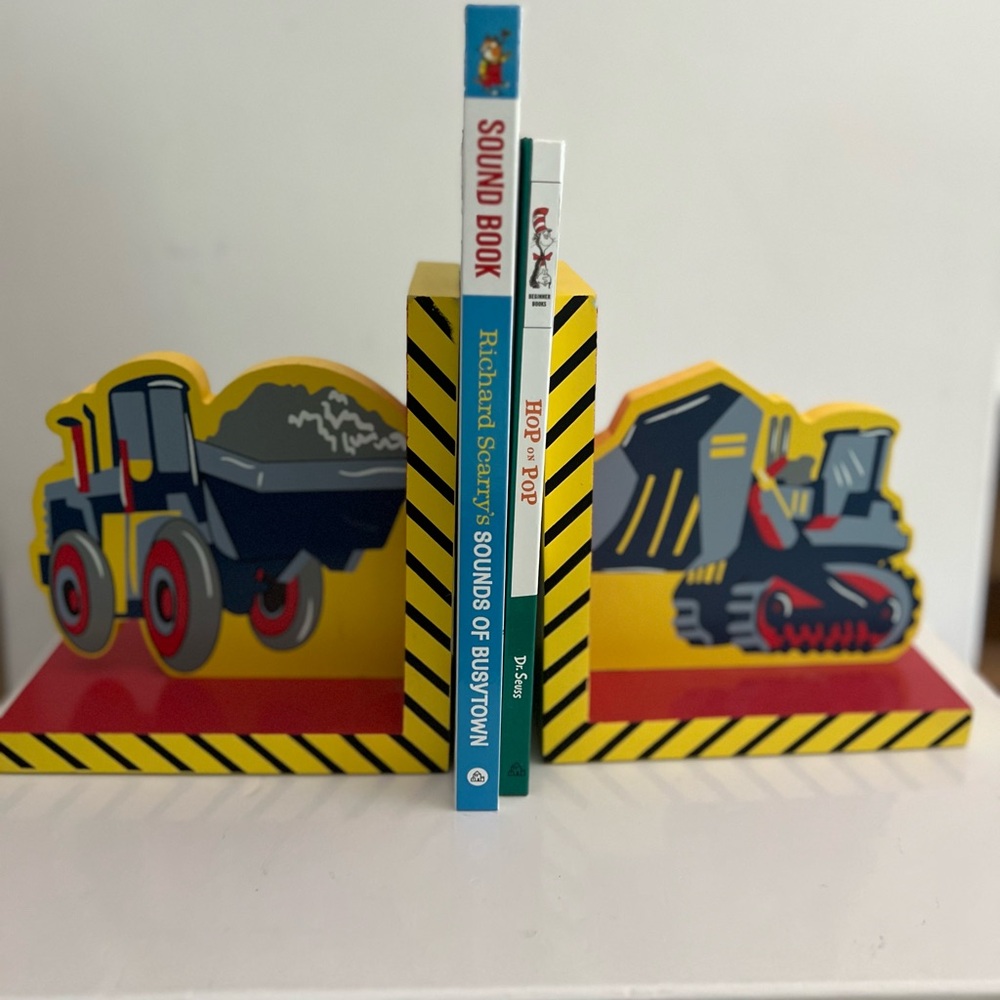 Creative Concepts for Kids Construction Trucks Bookends